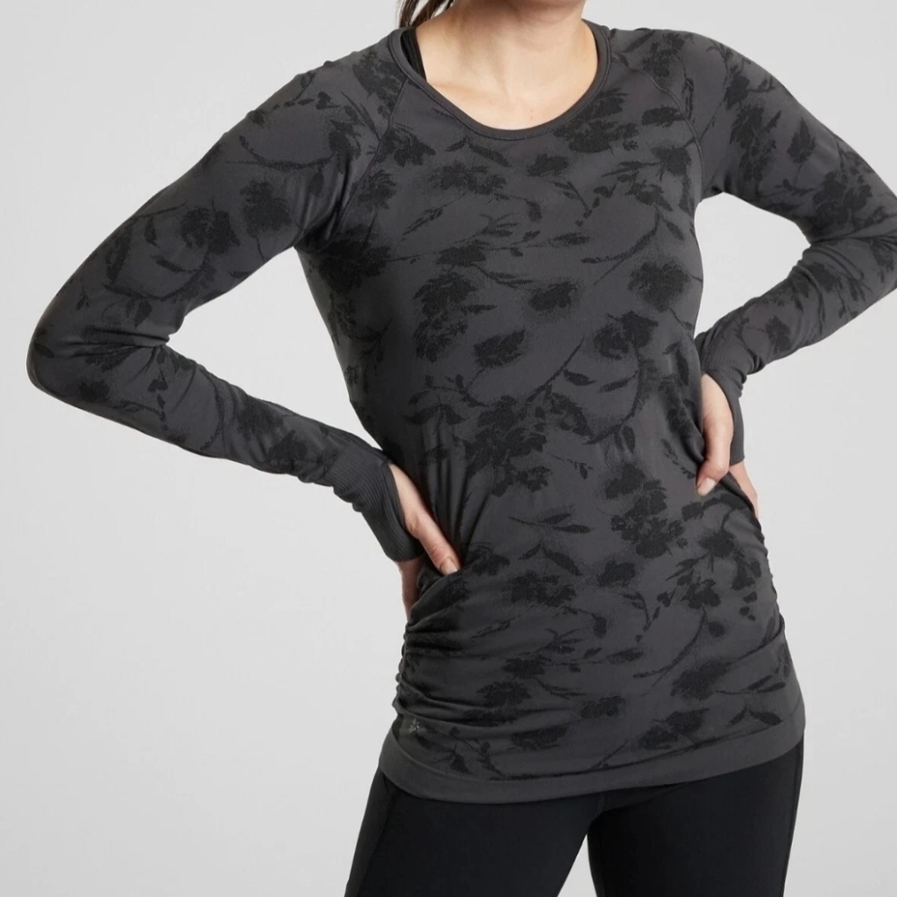 Athleta Speedlight Seamless Long Sleeve Top